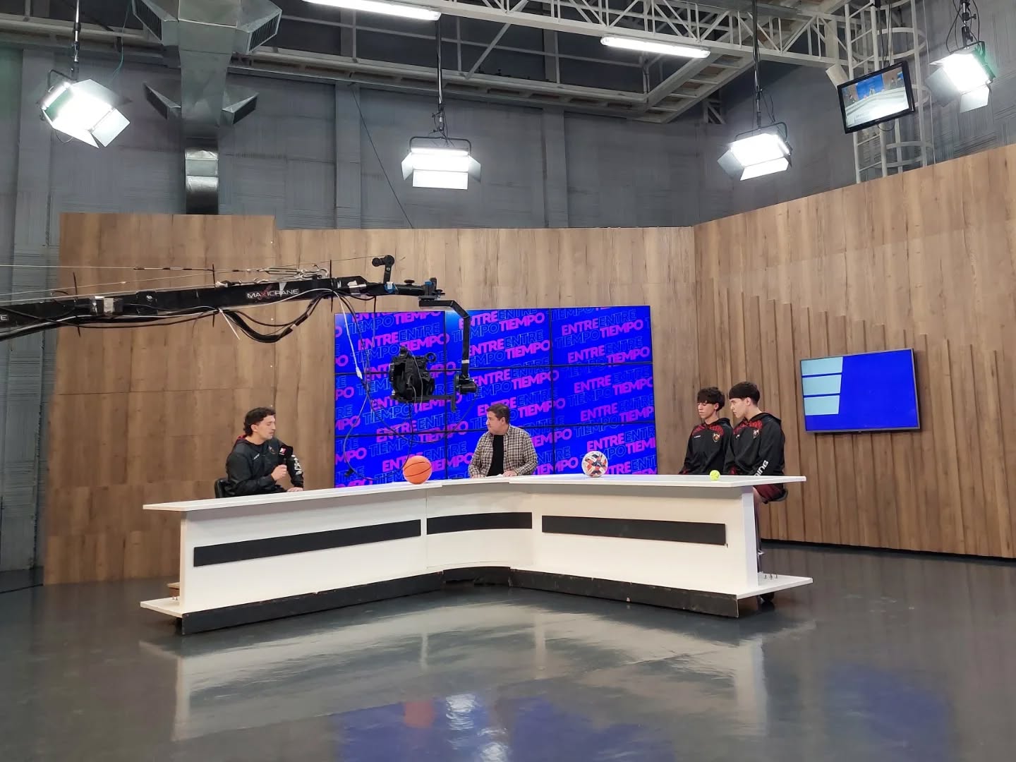 Canal 9 Santa Cruz 1